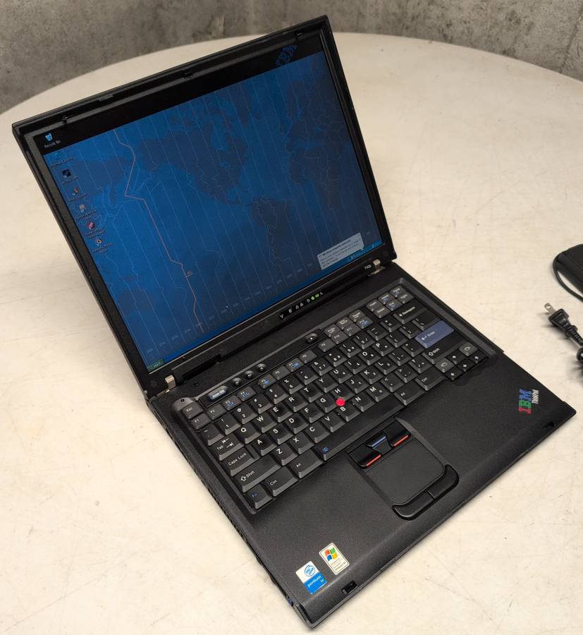 15" IBM ThinkPad T42p Flexview Vintage Windows XP Laptop