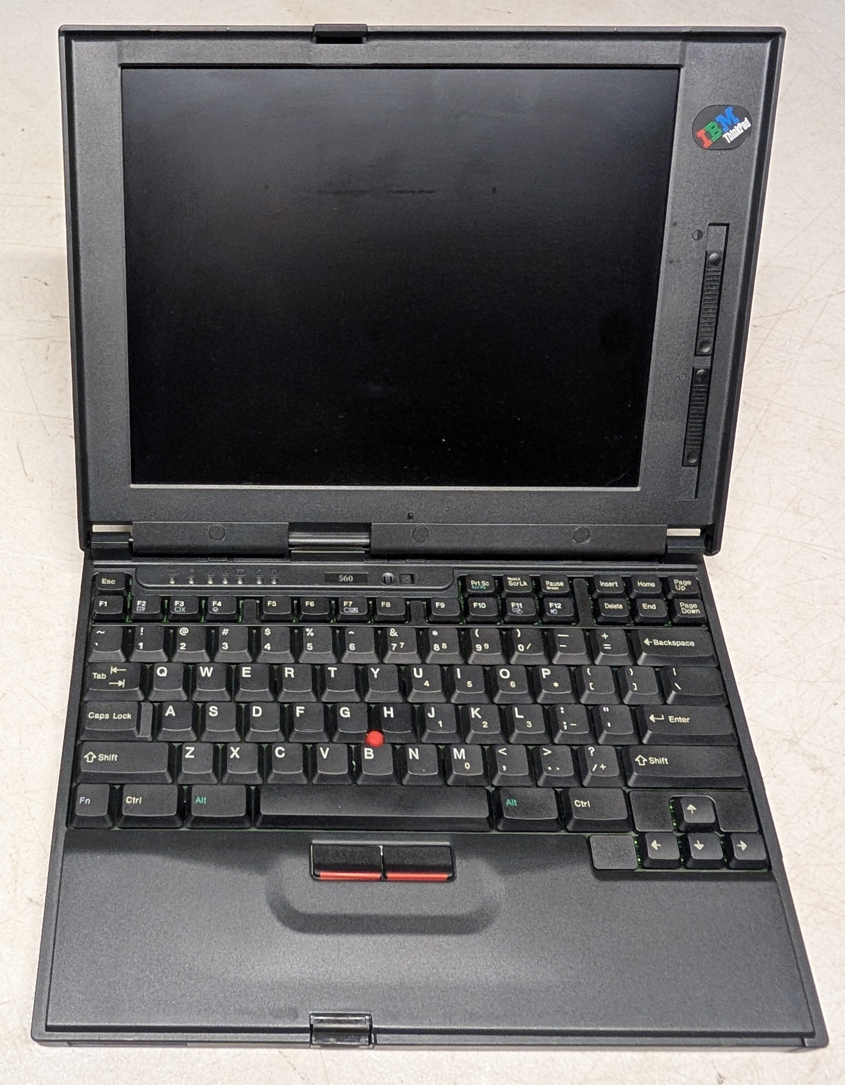 IBM ThinkPad 560 Windows 98 Pentium Laptop
