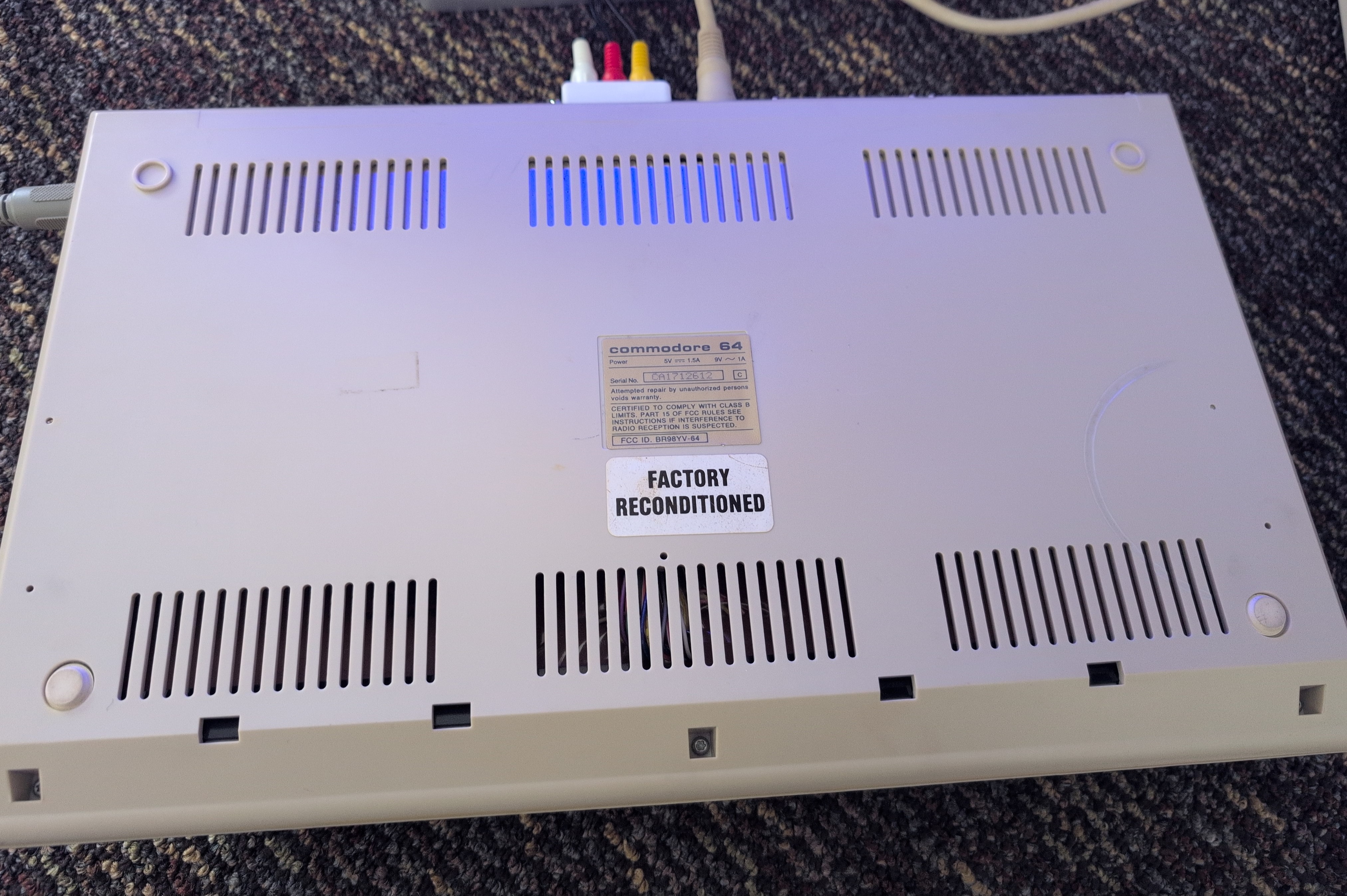 Vintage Commodore 64 Computer C64C w/ disk drive, AV adapter, LCD