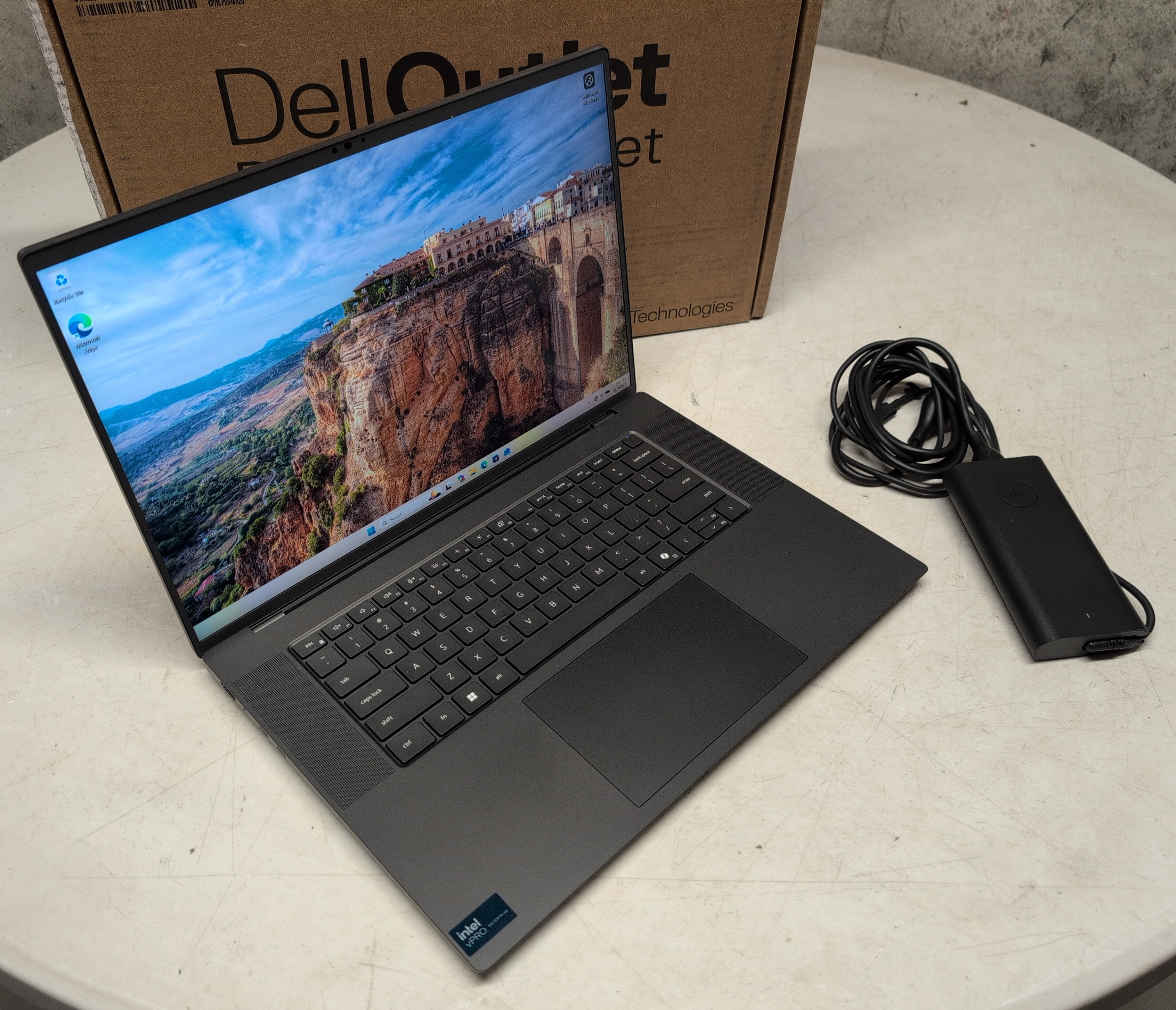 Dell Precision 5690 Intel Ultra 7 Windows 11 Laptop