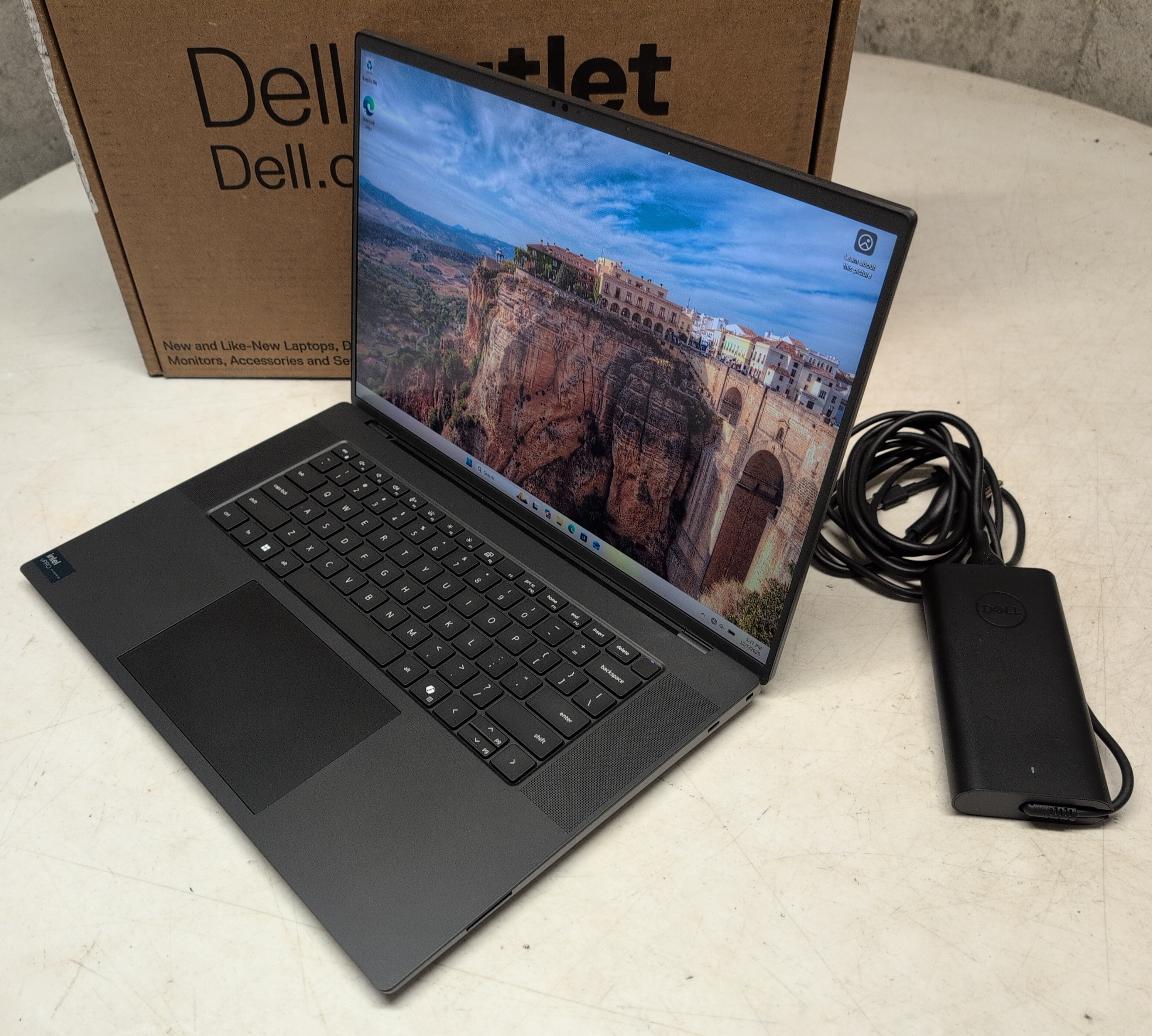 Dell Precision 5690 Intel Ultra 7 Windows 11 Laptop