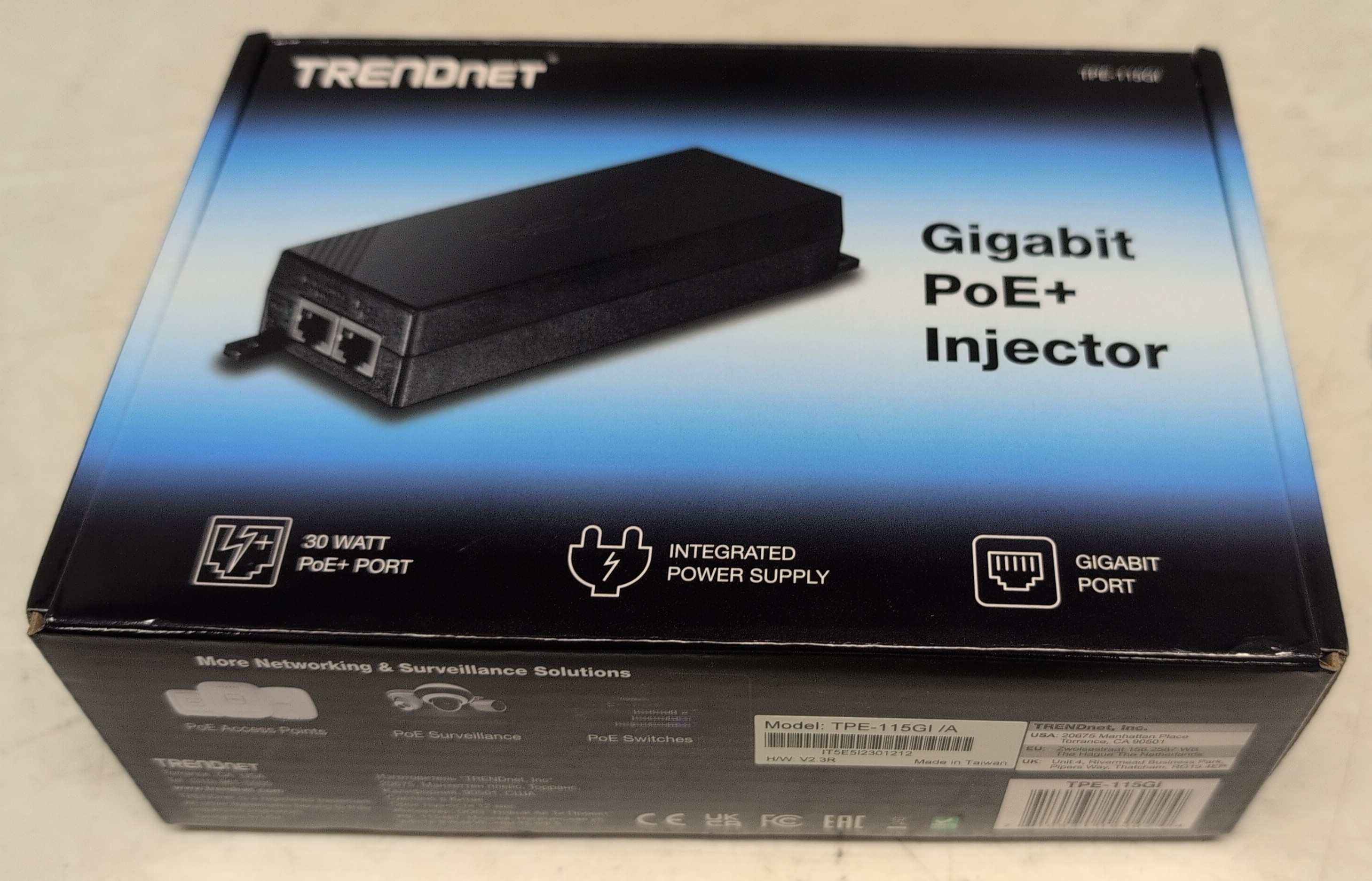 Gigabit Ethernet PoE Power Injector TRENDnet TPE-115GI