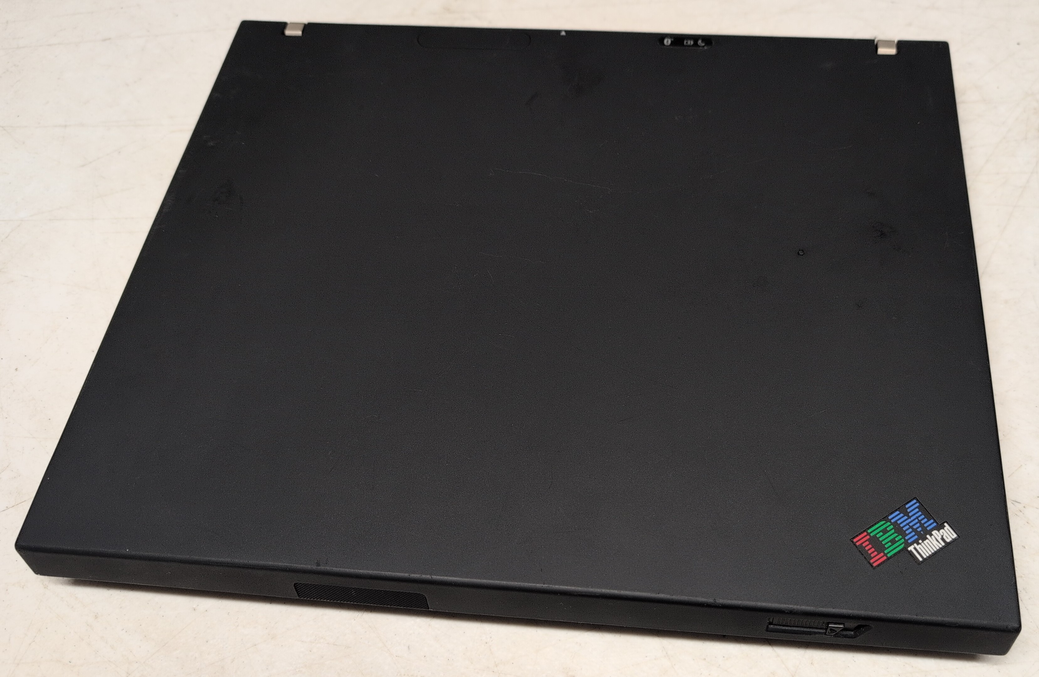 15" IBM ThinkPad T42p Flexview Vintage Windows XP Laptop