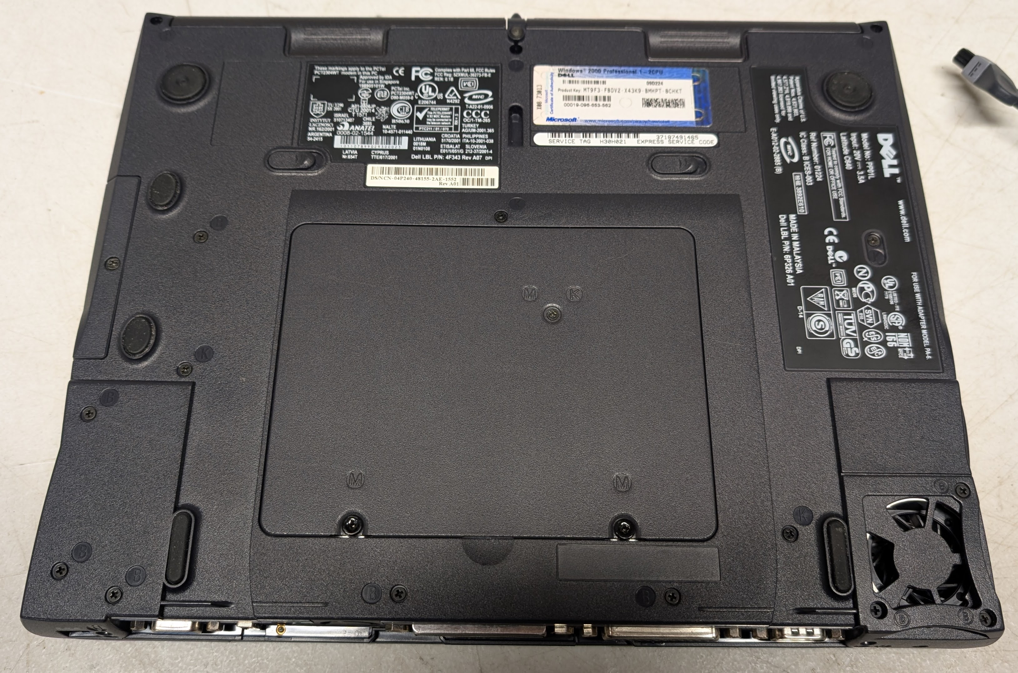 Dell Latitude C640 Pentium 4 Windows XP Laptop