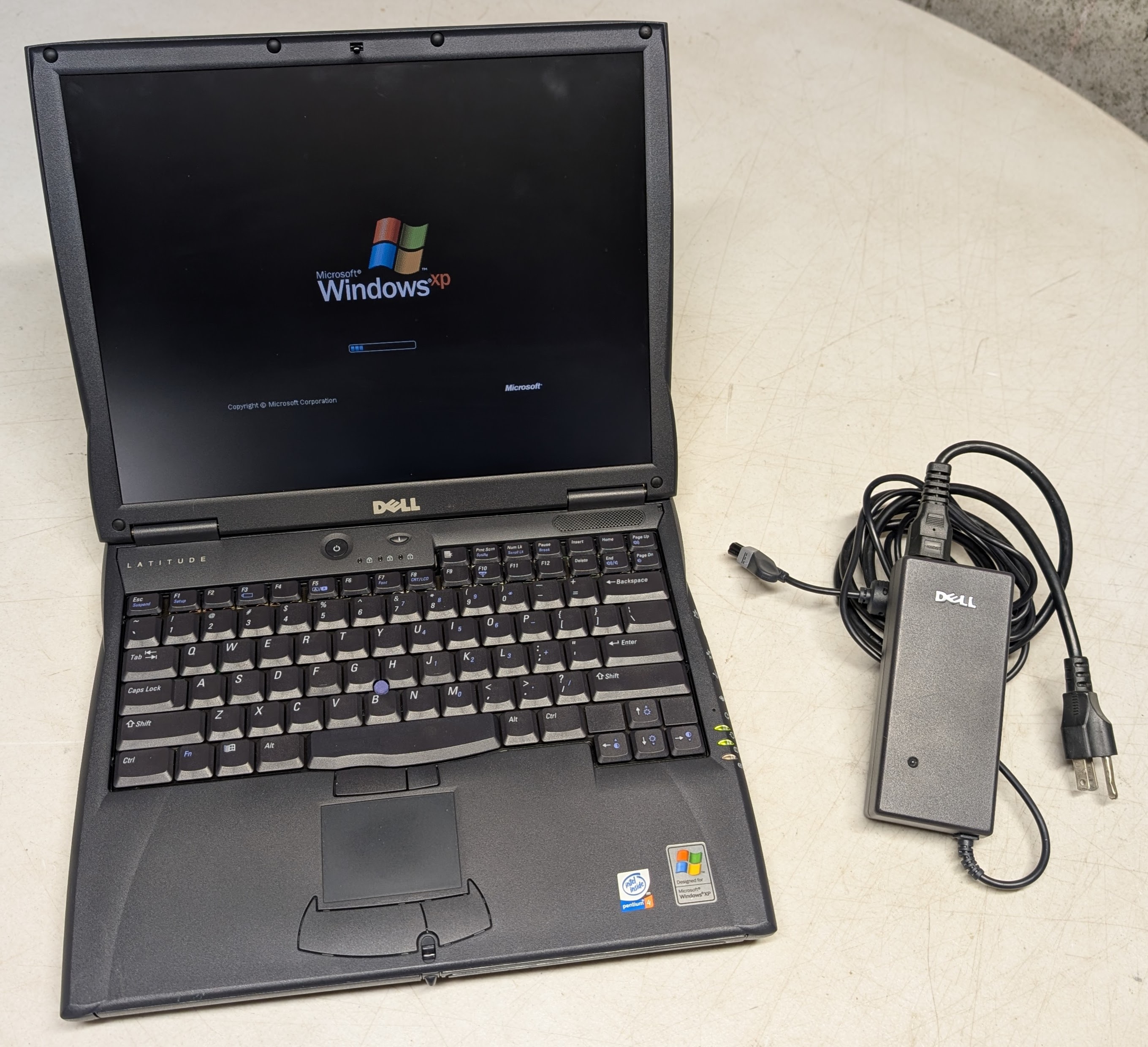 Dell Latitude C640 Pentium 4 Windows XP Laptop