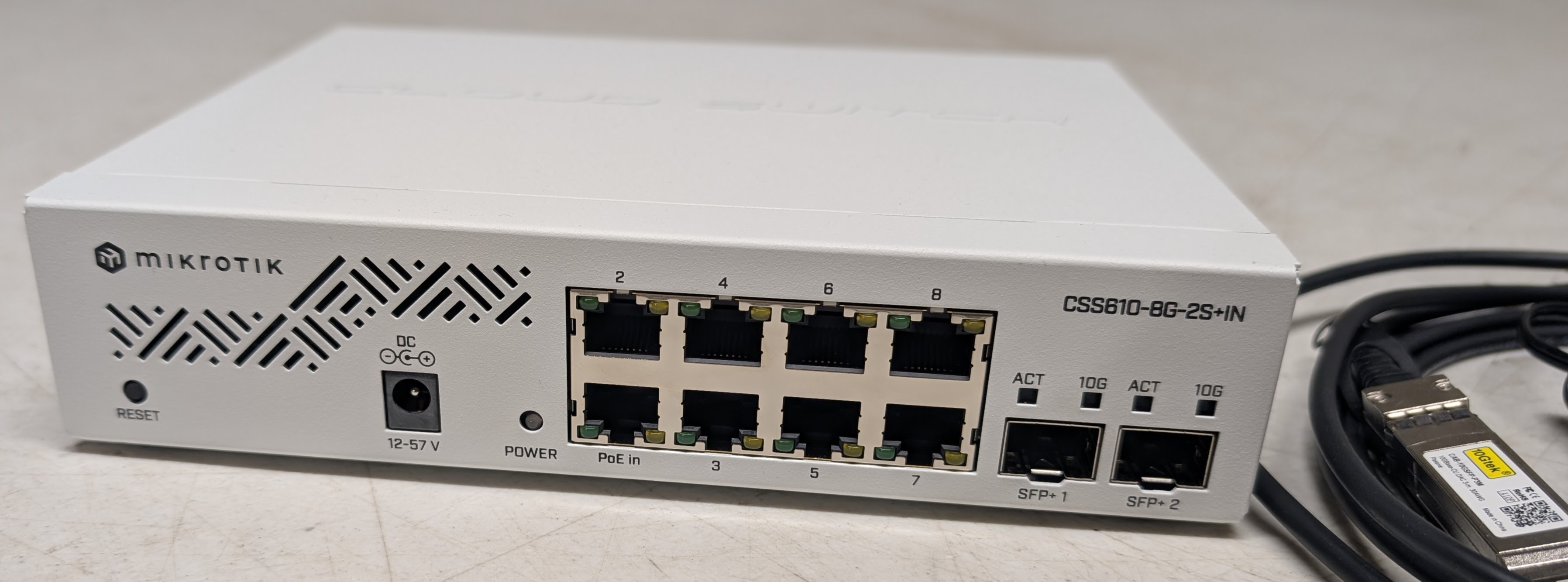 MikroTik CSS610-8G-2S+IN 8 Port gigabit switch
