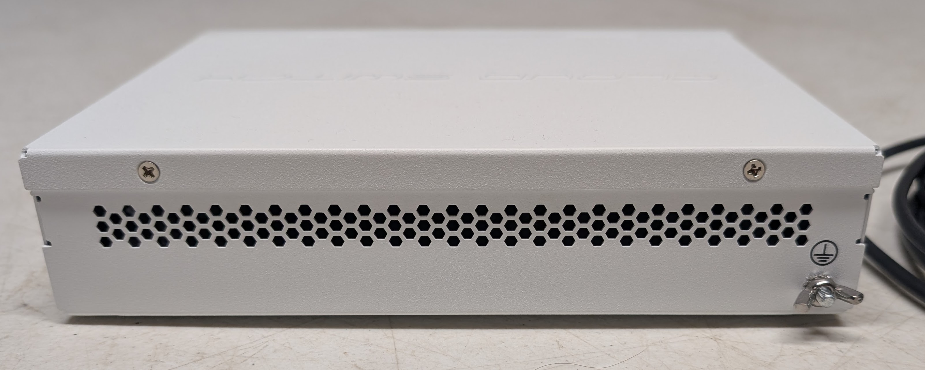 MikroTik CSS610-8G-2S+IN 8 Port gigabit switch