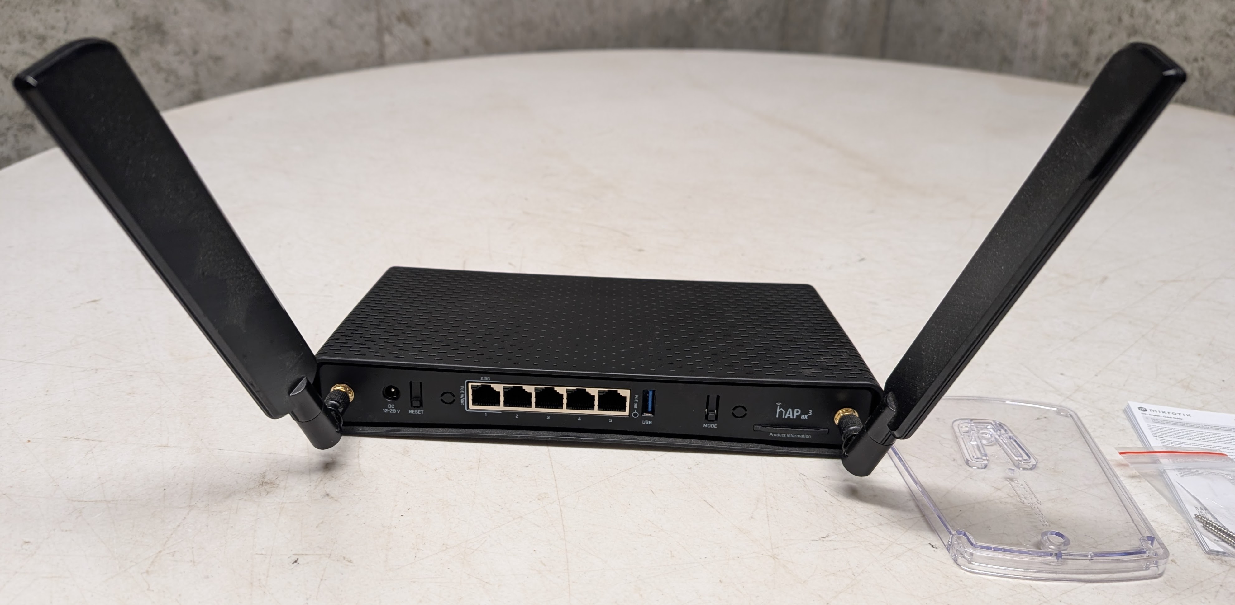 MikroTik hAP ax3 wireless router Access Point