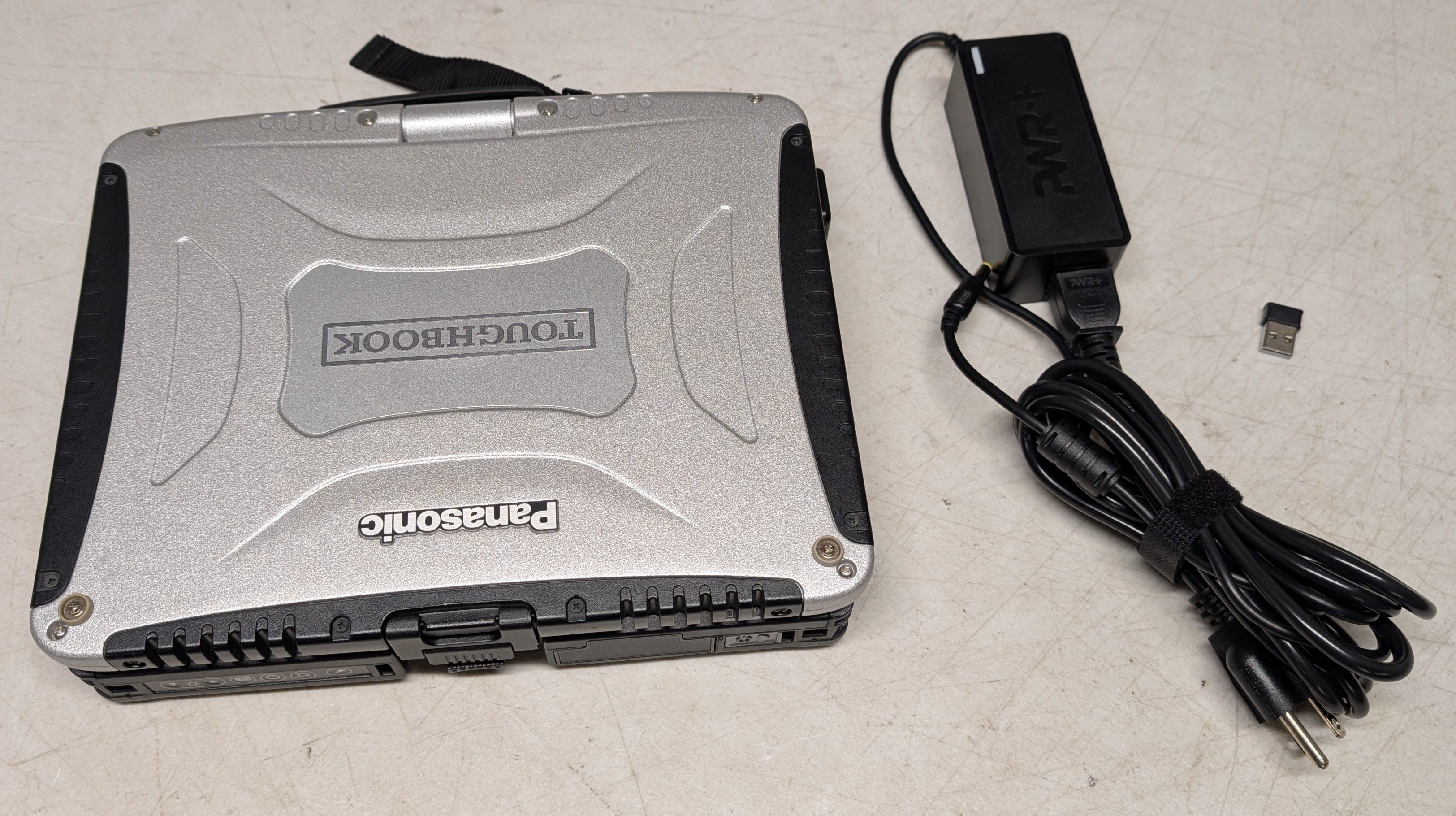 Panasonic Toughbook CF-19 MK3 Windows 10 Laptop 2-in1 tablet