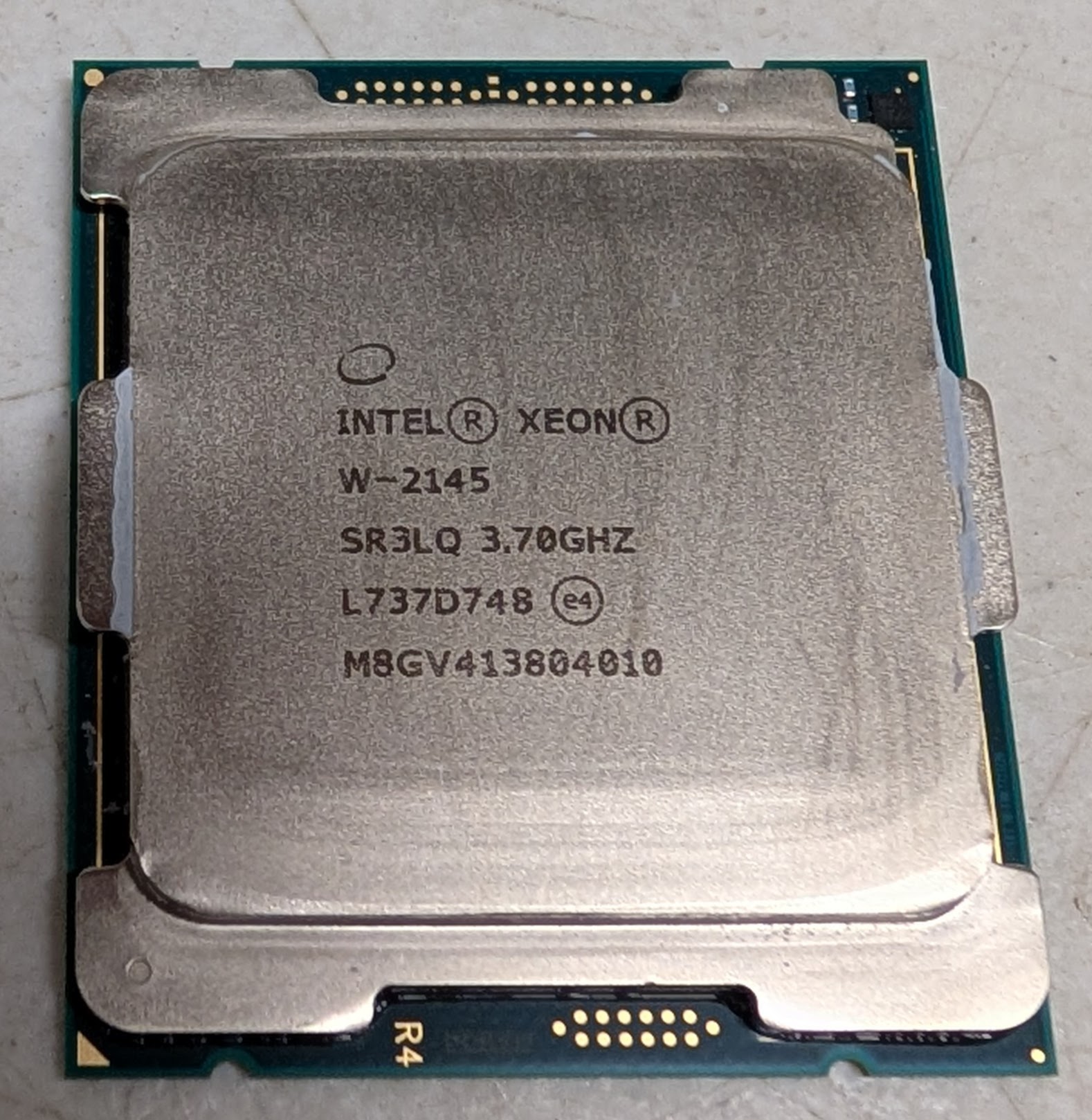 Intel Xeon W-2145 3.70GHz 8-Core Processor CPU SR3LQ