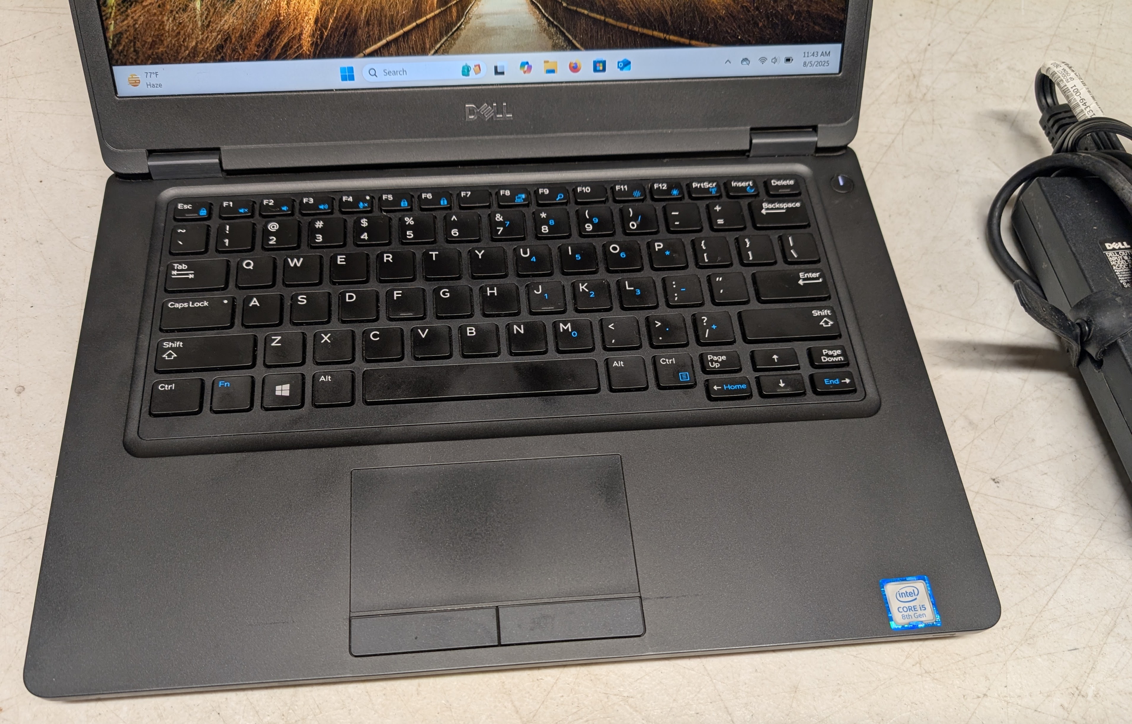 Dell Latitude 5490 i5 laptop w/ Windows 11