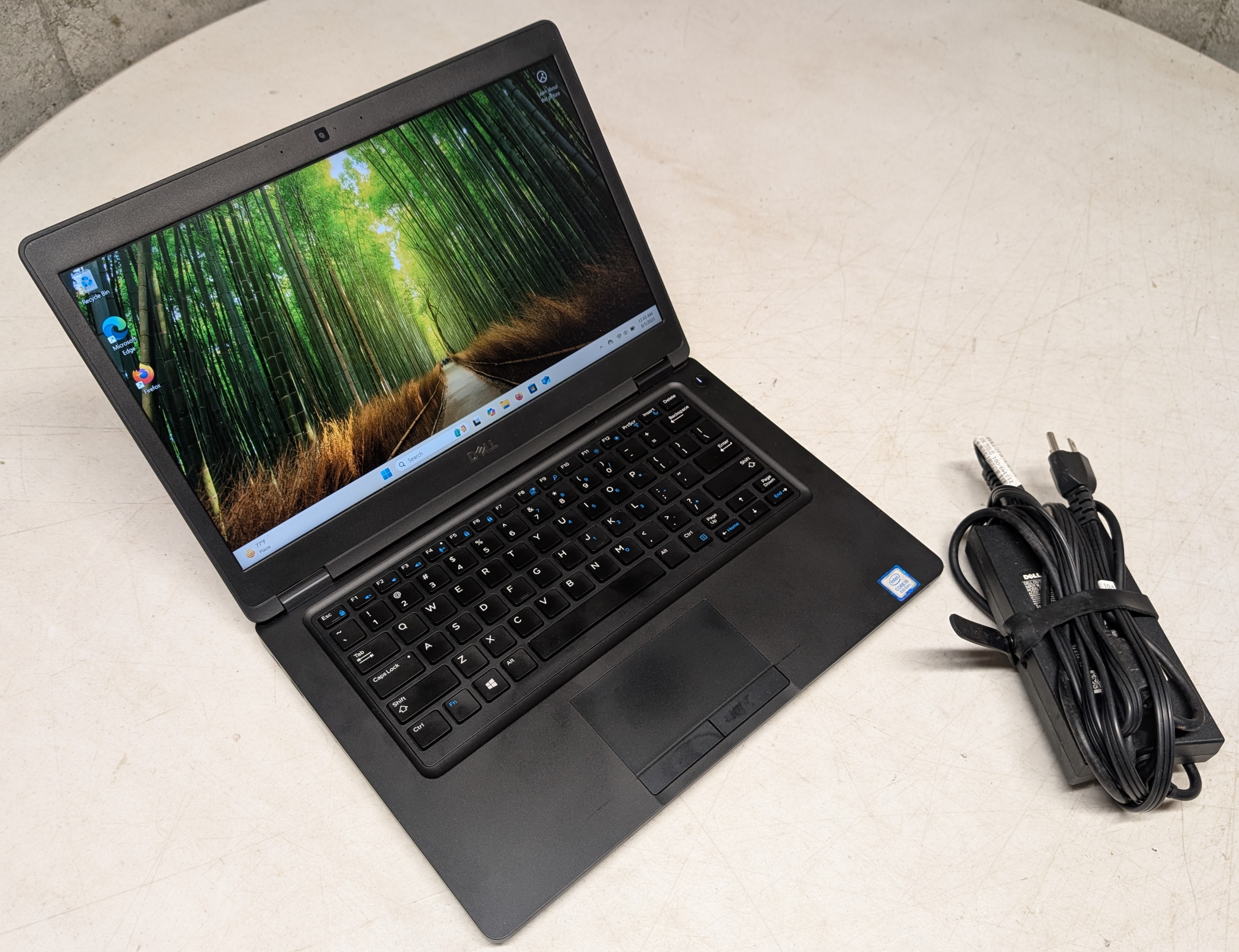 Dell Latitude 5490 i5 laptop w/ Windows 11
