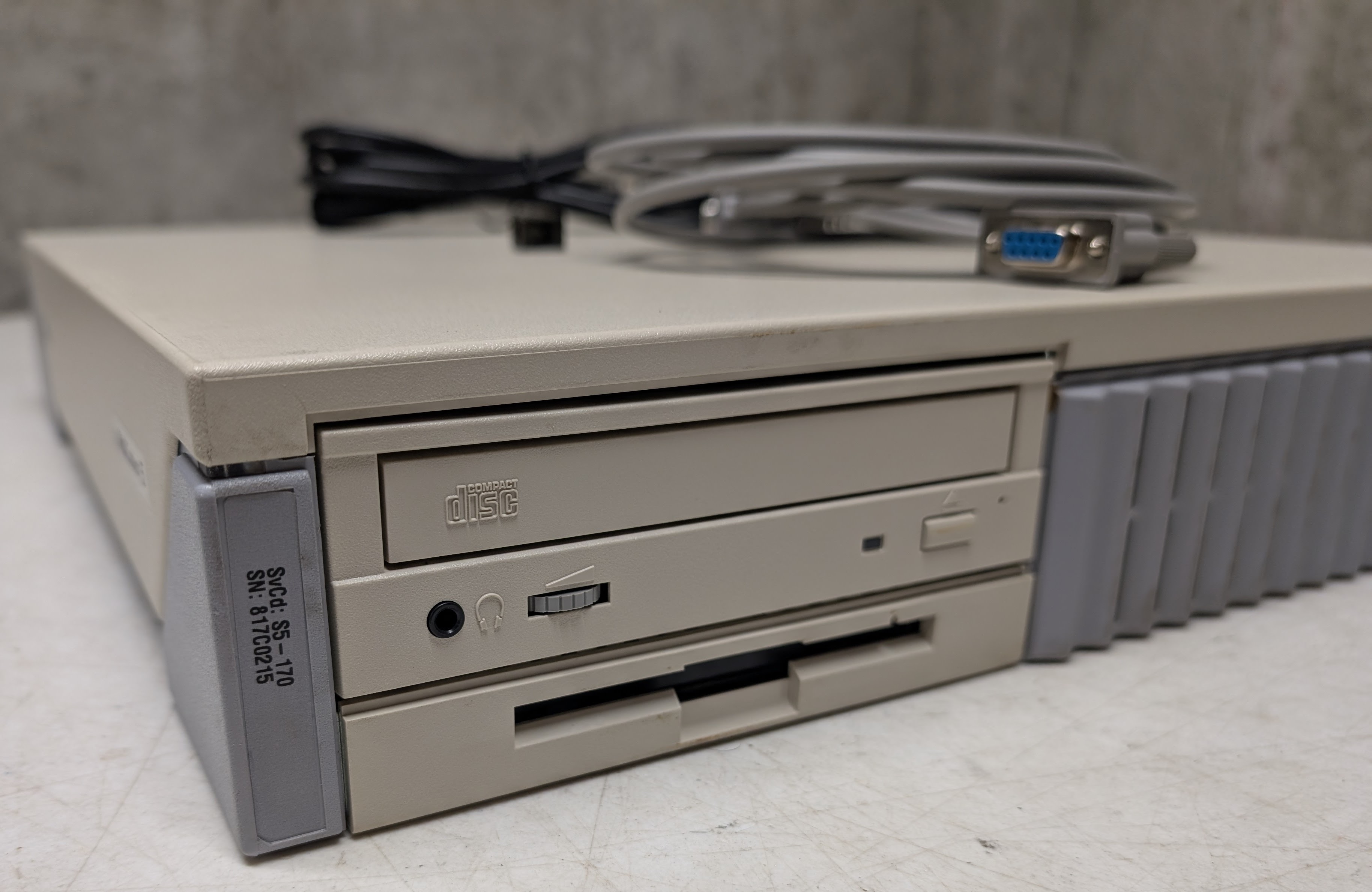 Sun Microsystems SPARCstation 5 SPARC UNIX Desktop Workstation
