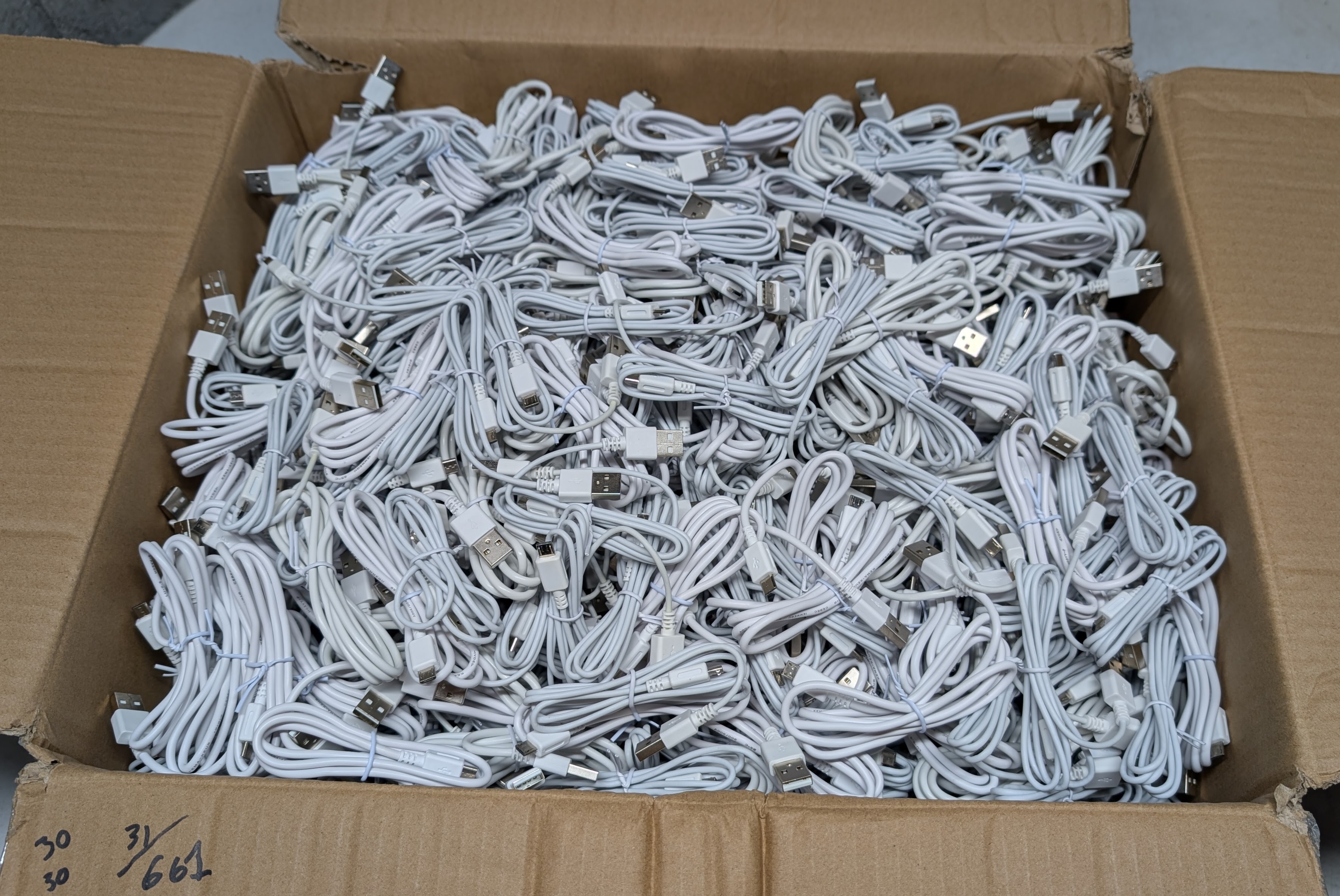 Lot of 660 Micro USB Charging Data Cables Bulk Lot