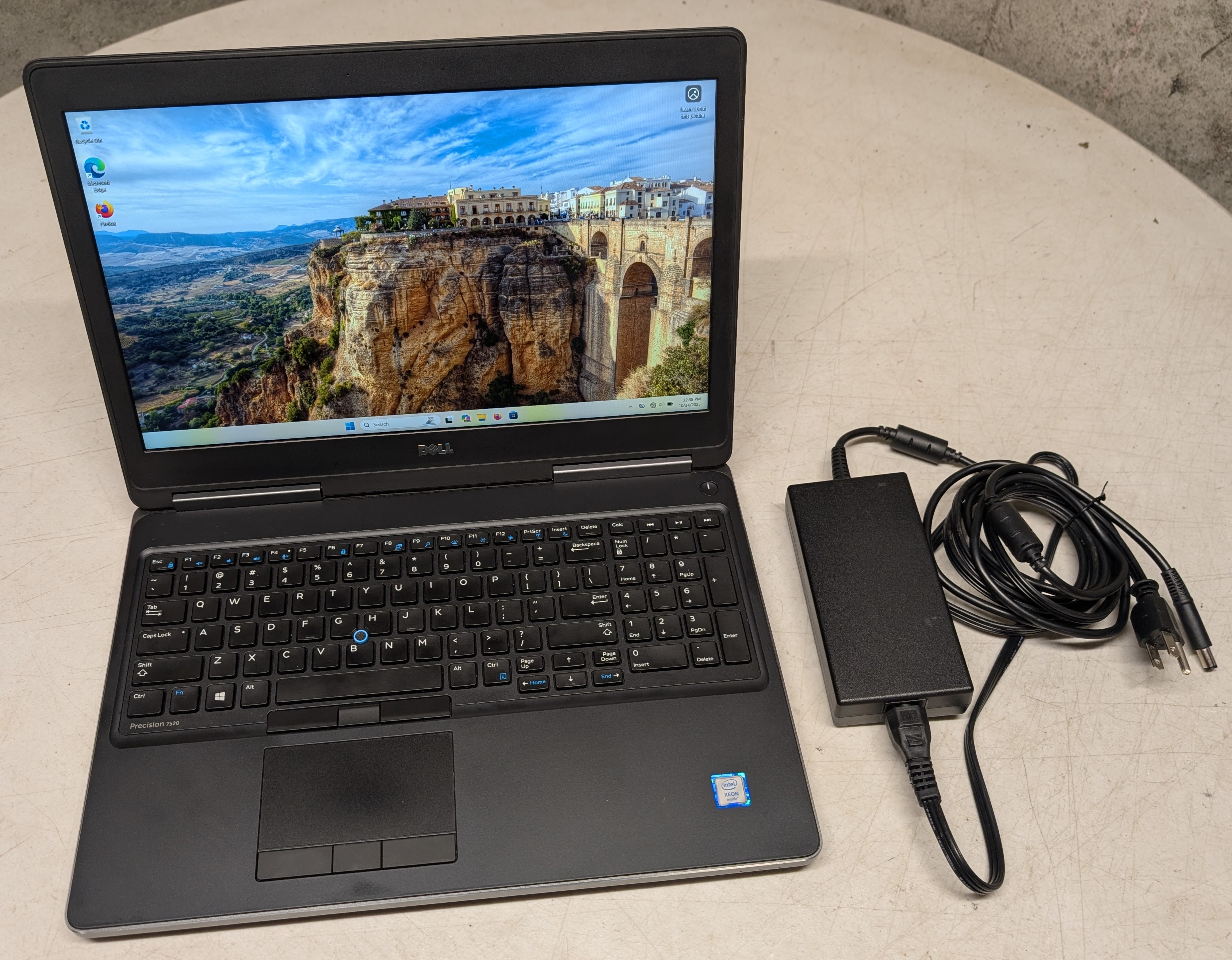 Dell Precision 7520 Intel Xeon 15.6" Workstation Laptop