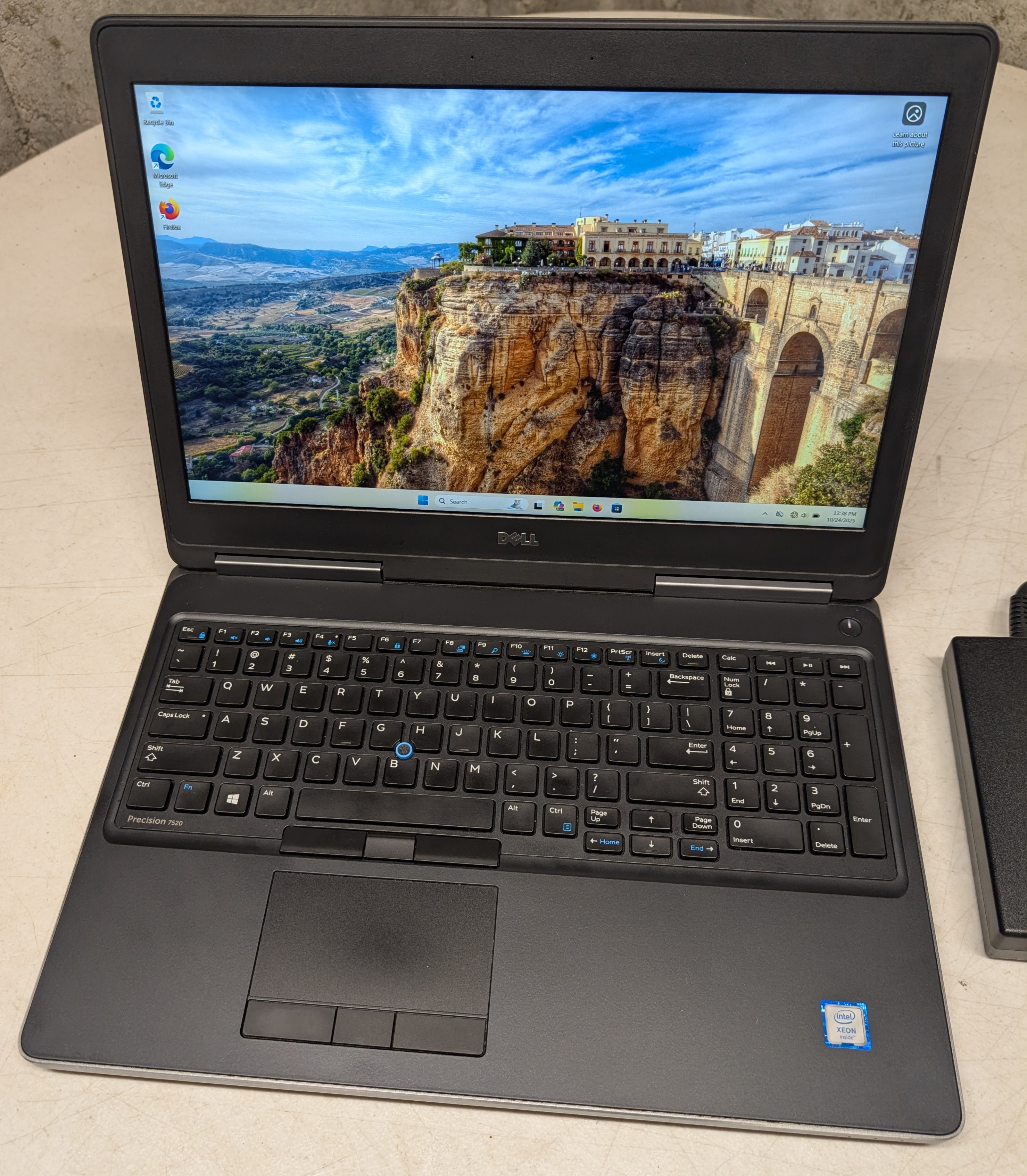 Dell Precision 7520 Intel Xeon 15.6" Workstation Laptop