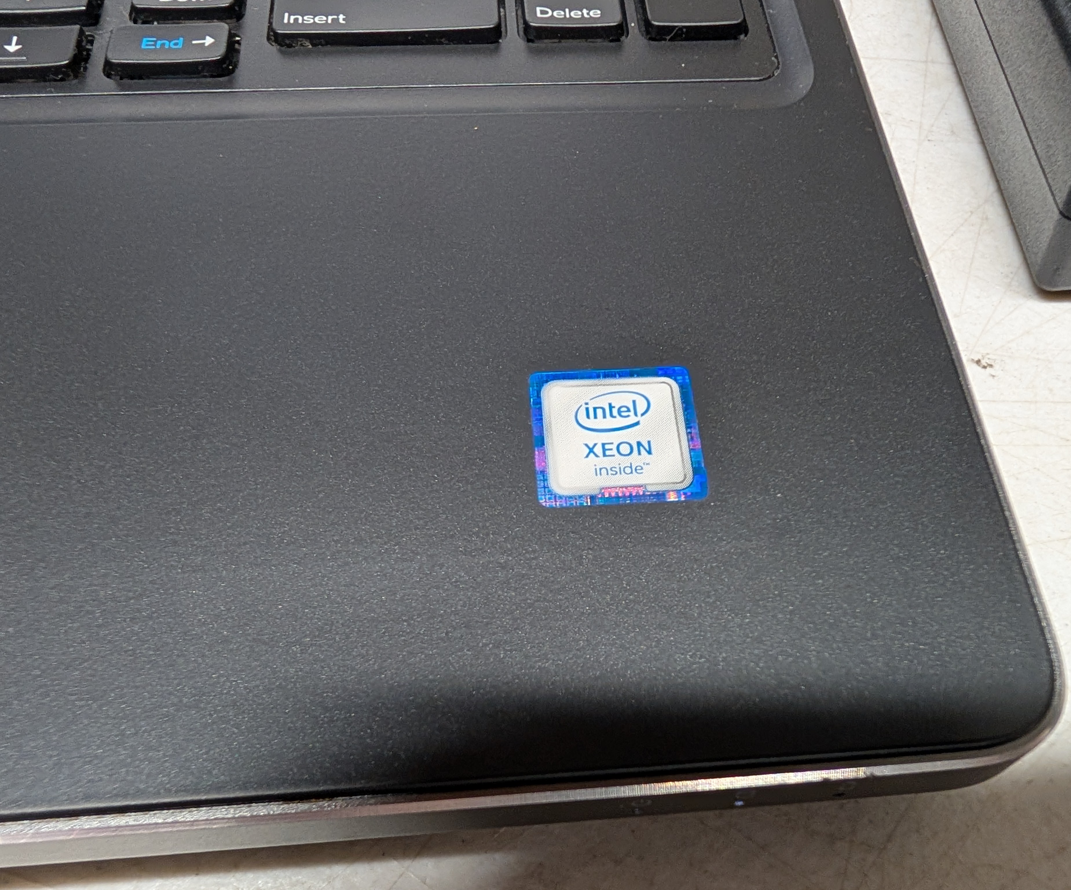 Dell Precision 7520 Intel Xeon 15.6" Workstation Laptop