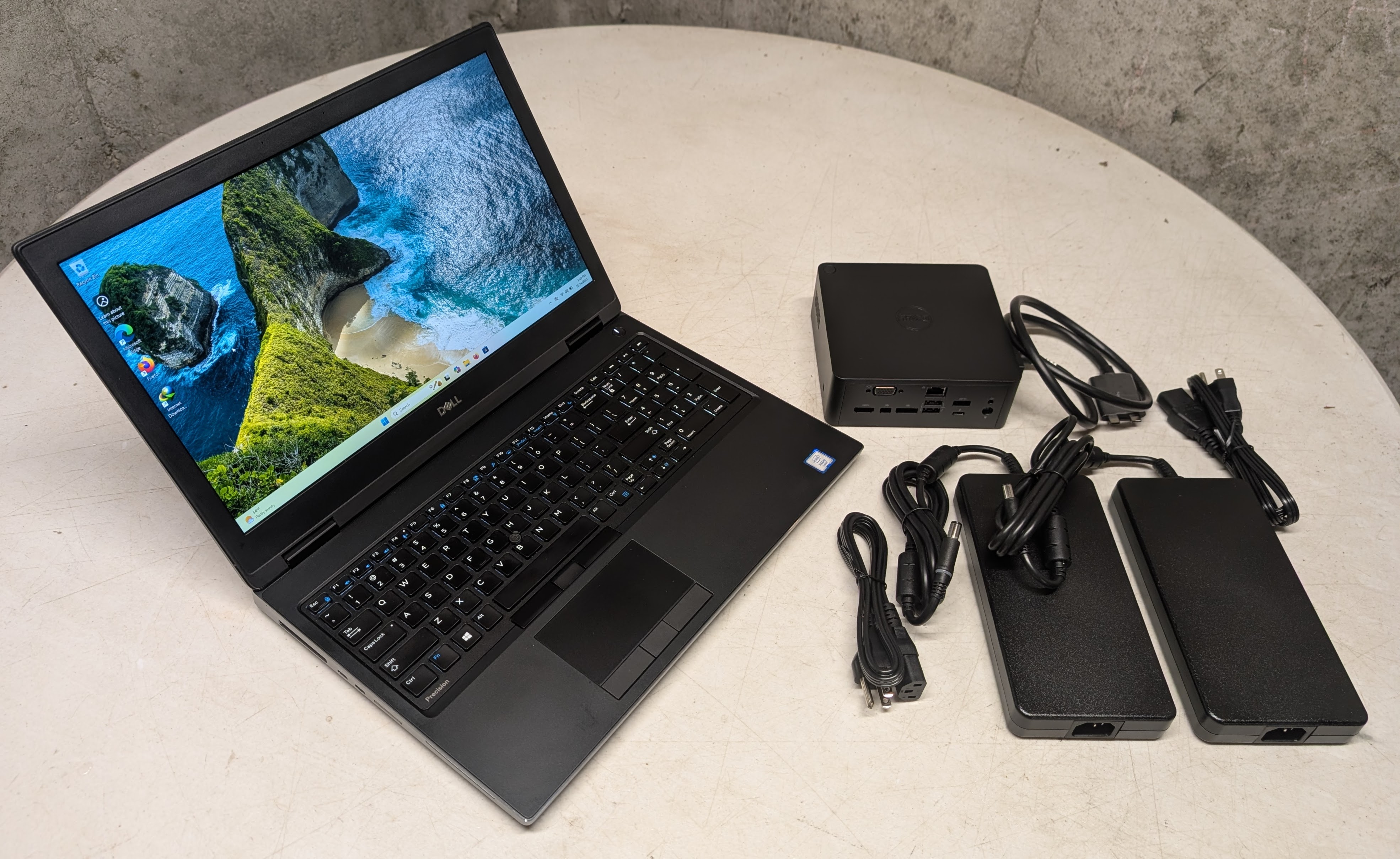 Dell Precision 7530 15.6" Windows 11 Xeon Laptop