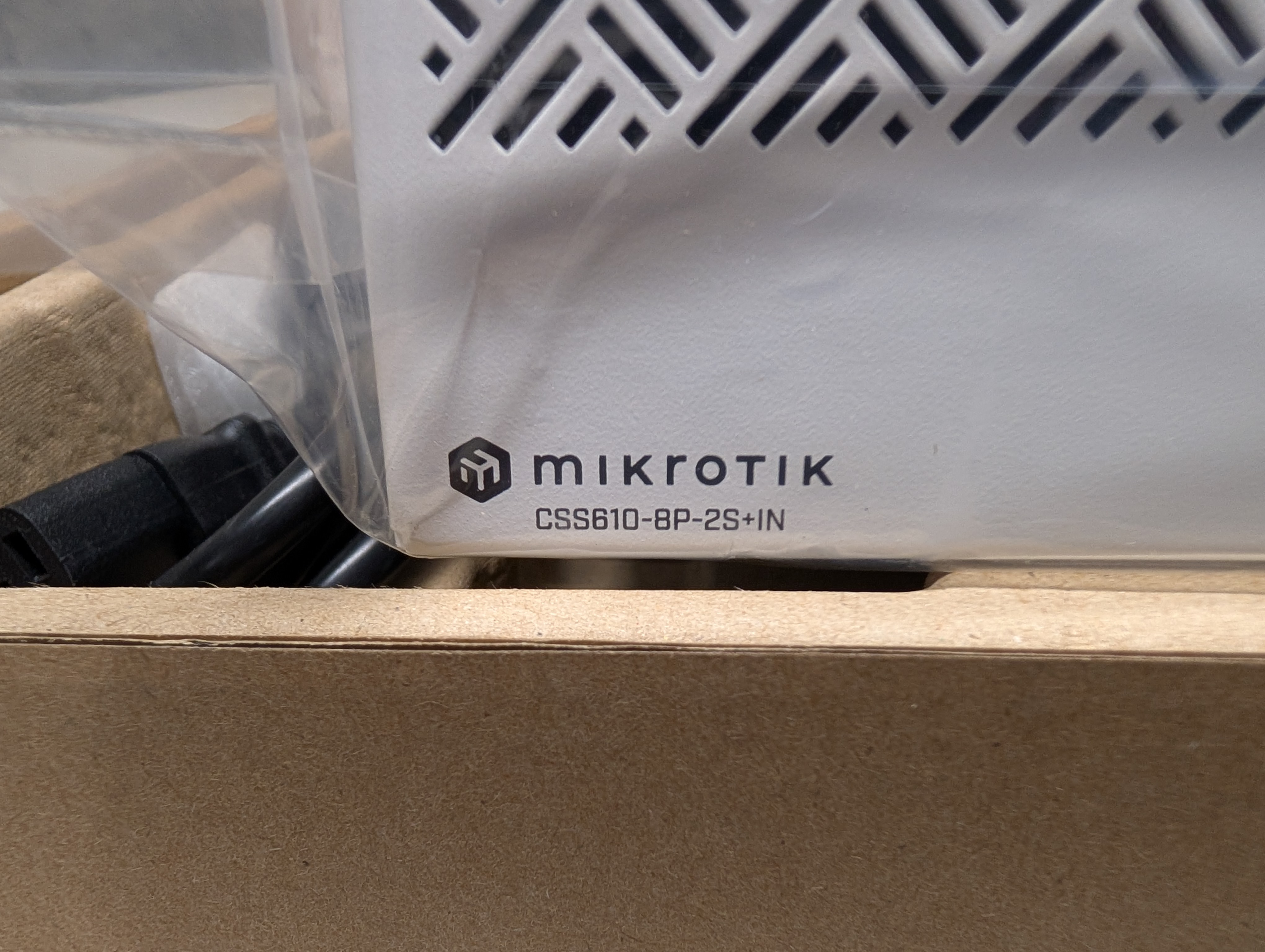 Mikrotik CSS610-8P-2S+IN 8 Port Gigabit PoE Switch