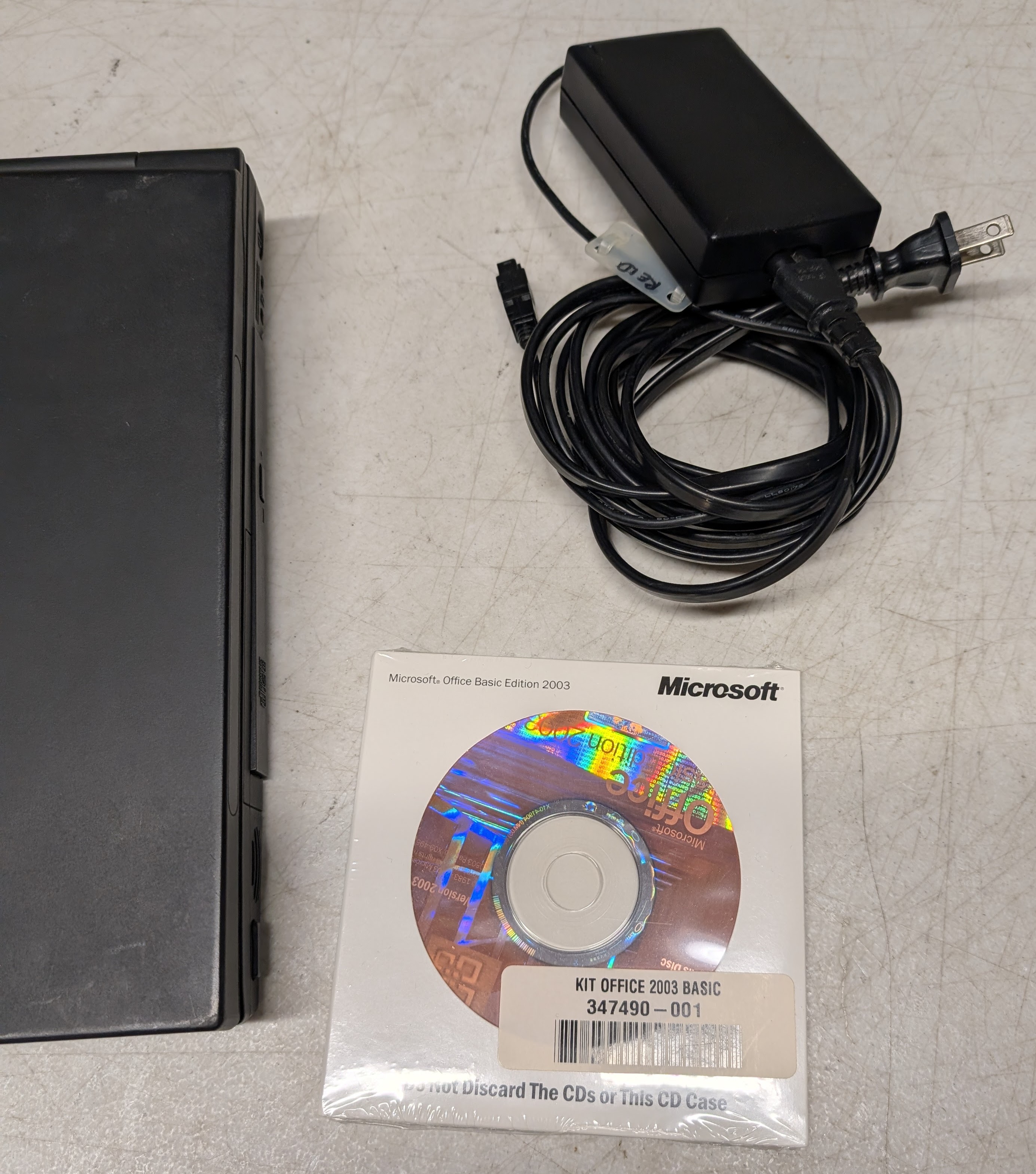 Compaq Armada 6500 Windows 2000 Laptop Pentium II