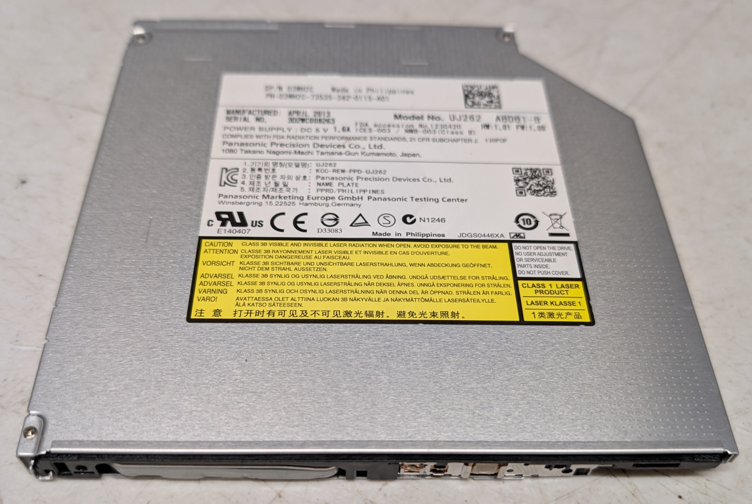 Panasonic UJ262 Blu-ray BD DVD-CD/RW Burner Player 9.5mm SATA Laptop
