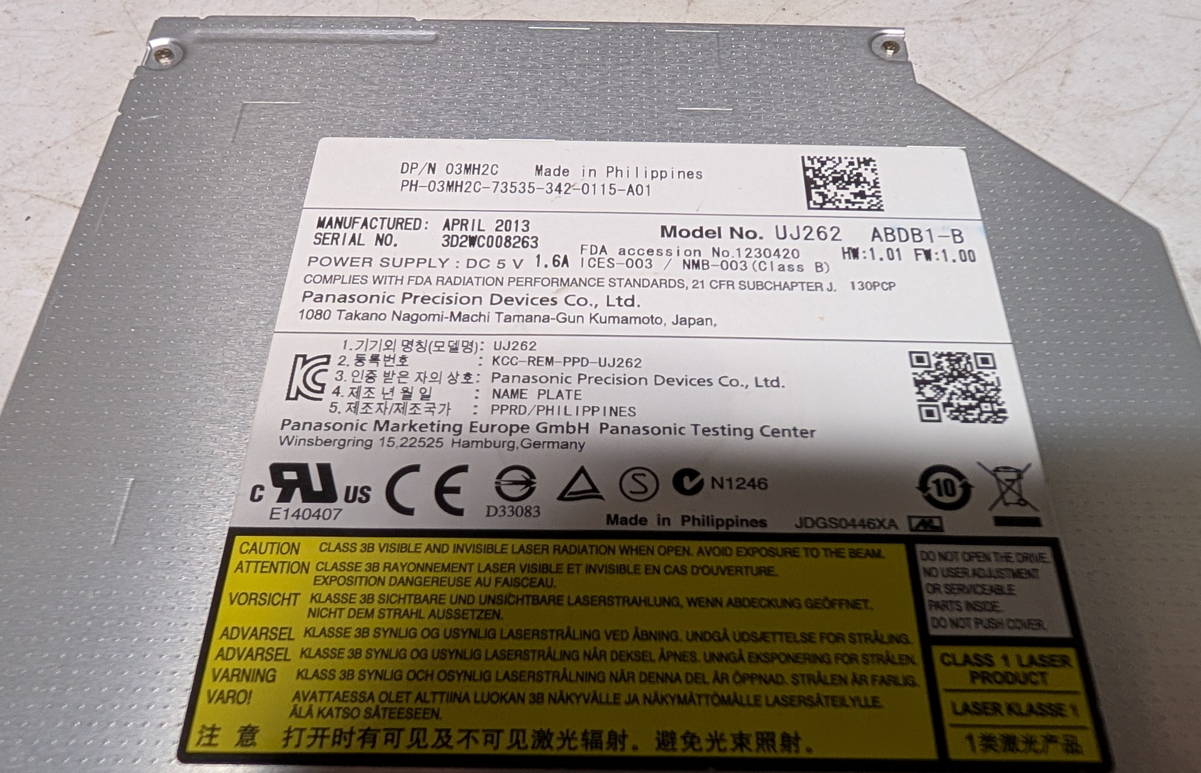 Panasonic UJ262 Blu-ray BD DVD-CD/RW Burner Player 9.5mm SATA Laptop